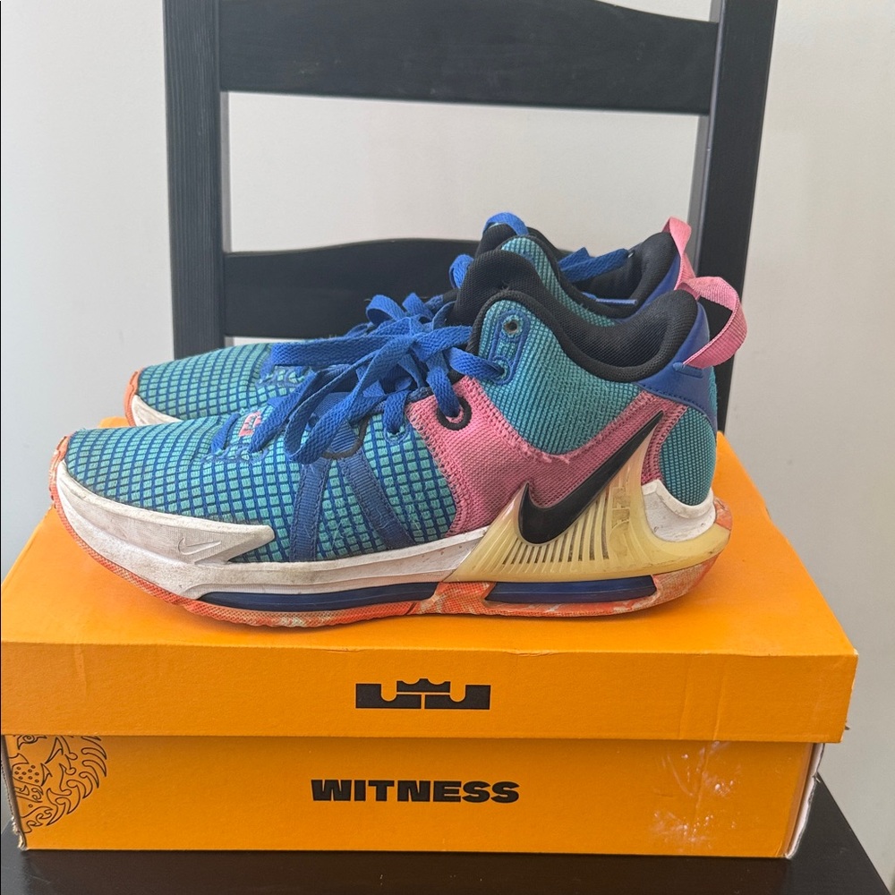 Nike LeBron Witness Mens Multicolor Basketball Sneakers - Blue/Pink
